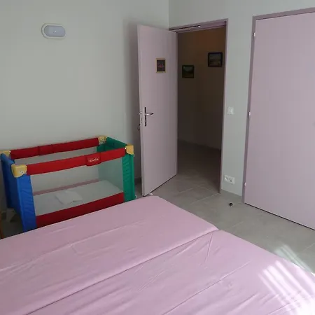 Des Monges Гостевой дом *