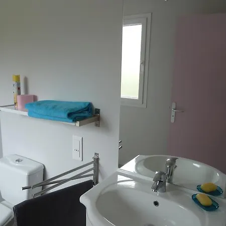 Des Monges Гостевой дом Систерон