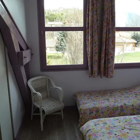 Des Monges Систерон