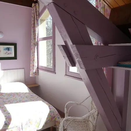 Des Monges Гостевой дом Систерон